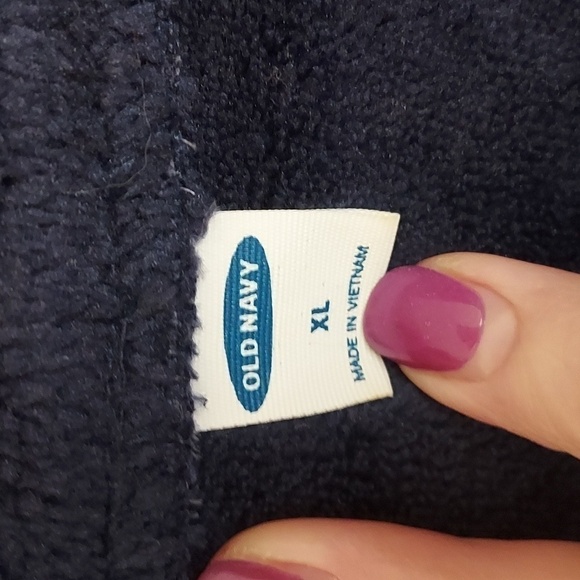 Old Navy Cropped Sherpa Half-Zip Sweatshirt - Picture 2 of 11